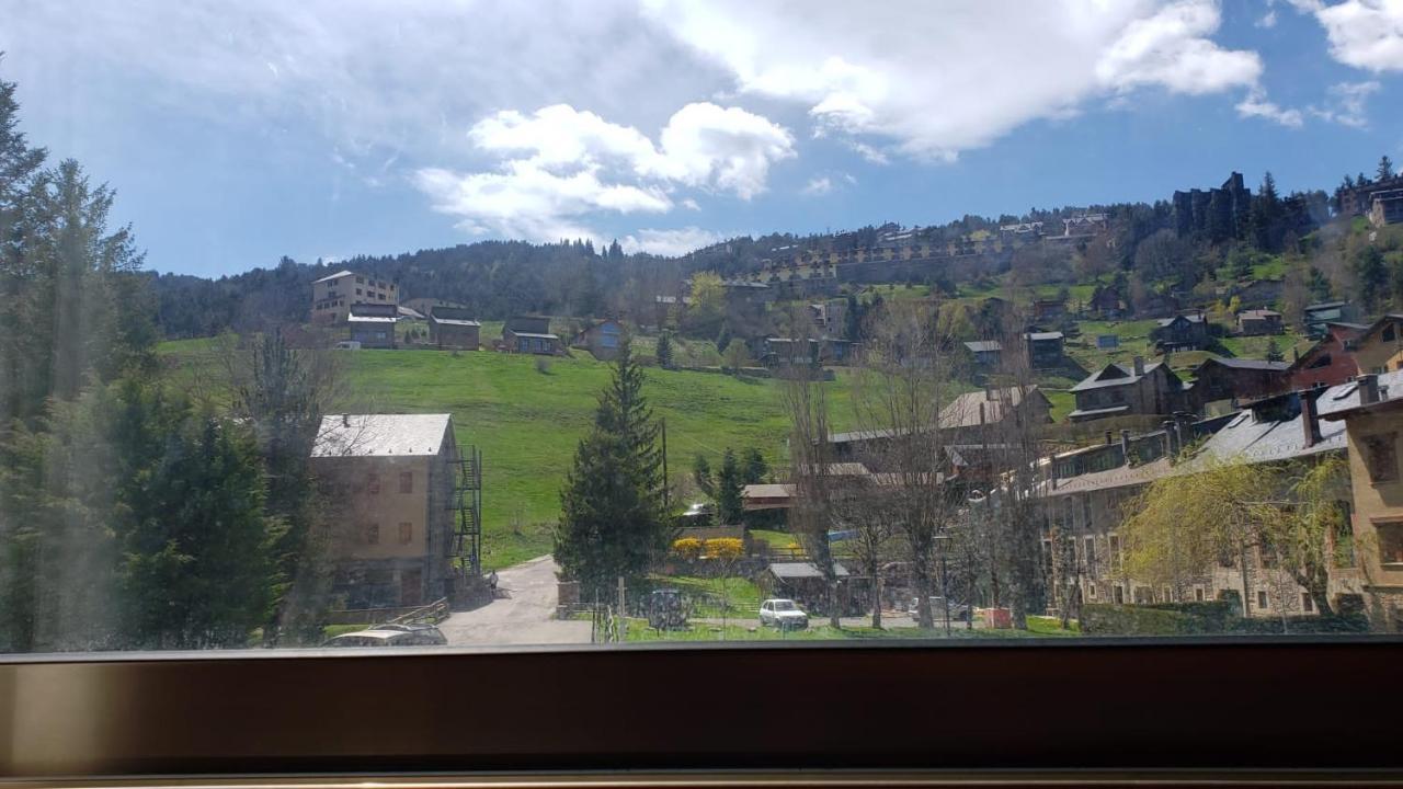 Studio In Residencia Maresme Neu - La Molina لا مولينا المظهر الخارجي الصورة