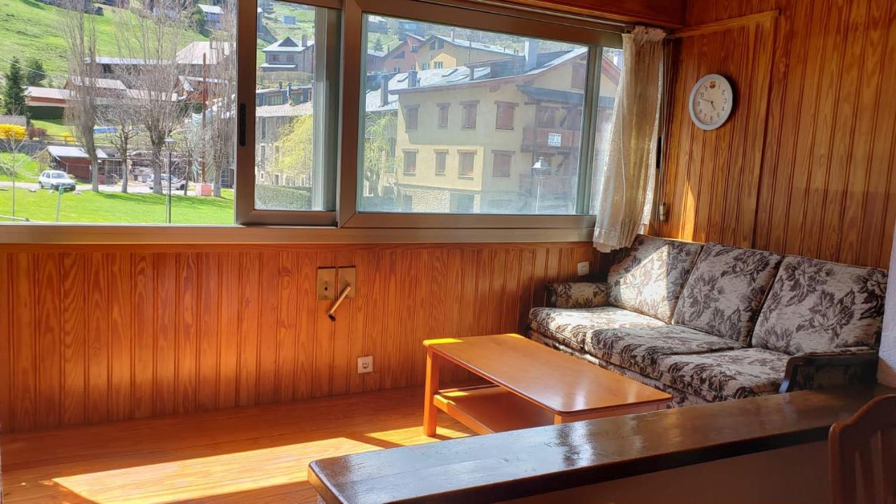 Studio In Residencia Maresme Neu - La Molina لا مولينا المظهر الخارجي الصورة