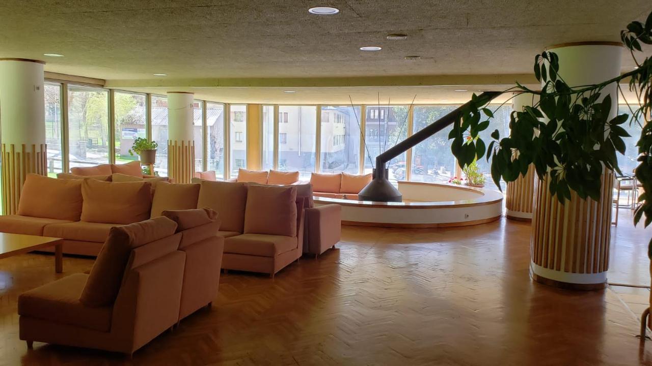 Studio In Residencia Maresme Neu - La Molina لا مولينا المظهر الخارجي الصورة