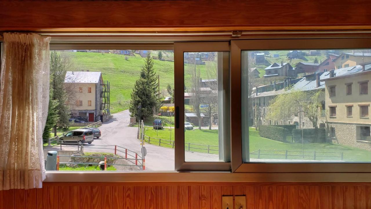 Studio In Residencia Maresme Neu - La Molina لا مولينا المظهر الخارجي الصورة