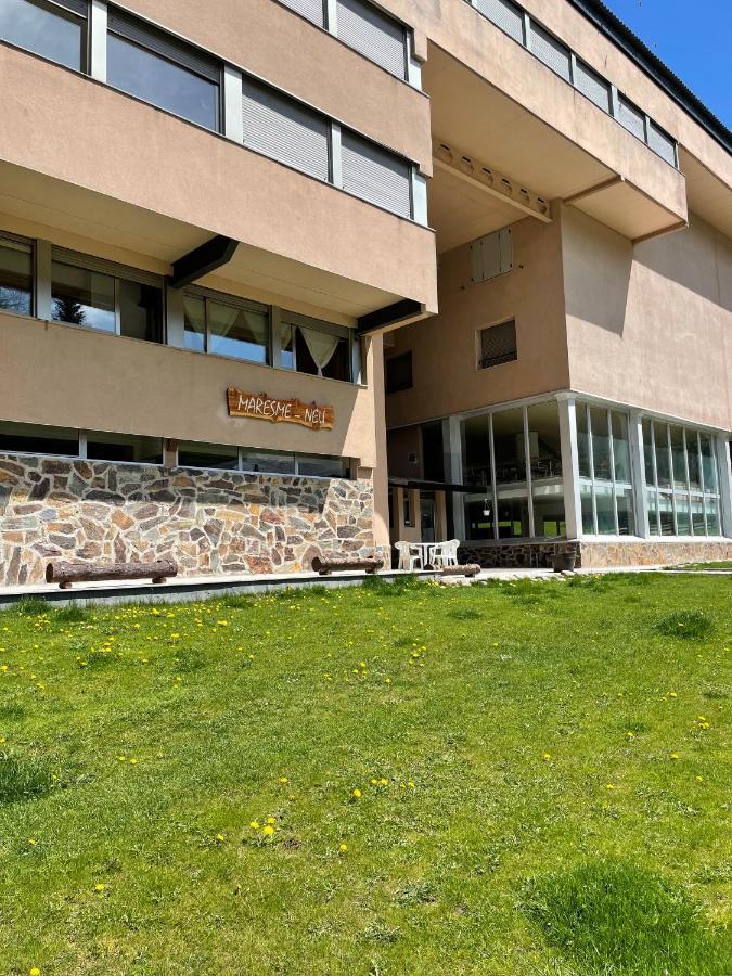 Studio In Residencia Maresme Neu - La Molina لا مولينا المظهر الخارجي الصورة