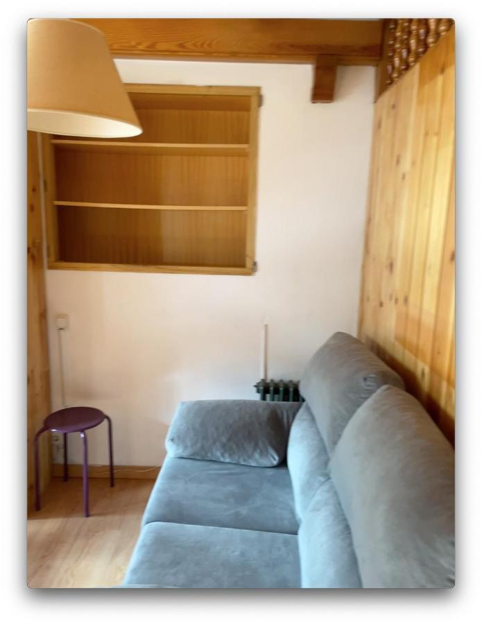 Studio In Residencia Maresme Neu - La Molina لا مولينا المظهر الخارجي الصورة